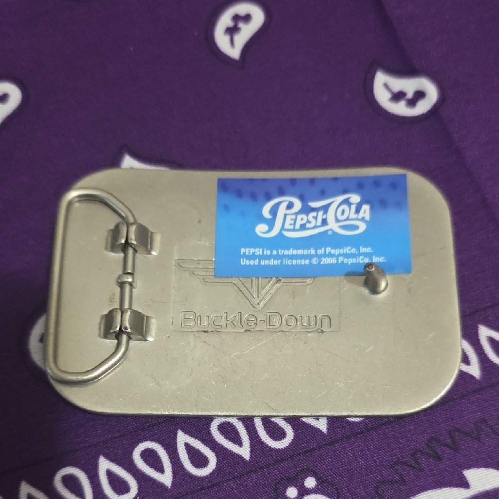 Vintage Pepsi-Cola Logo Pin - Red and Cream - Picture 2 of 3